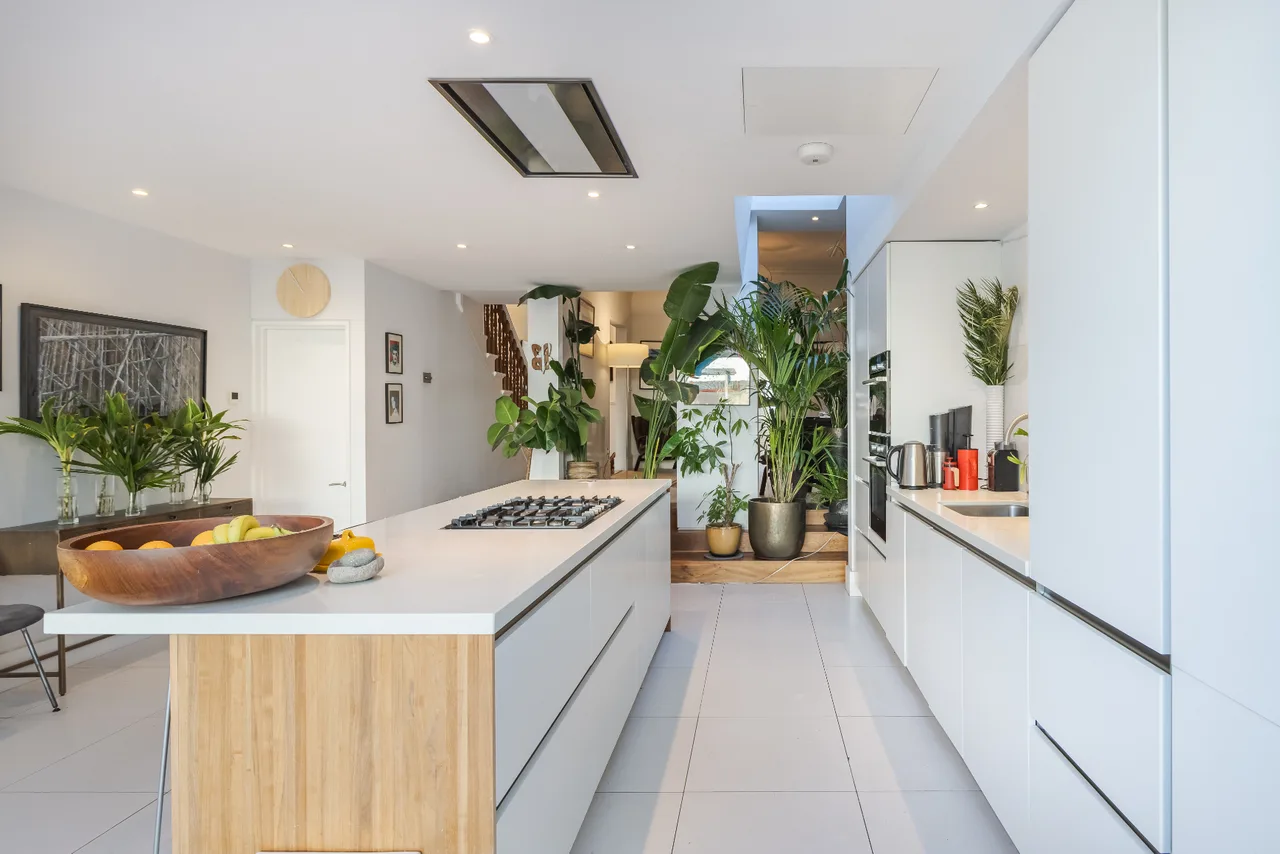 Modern Three Bedroom Villa in Putney, foto 3