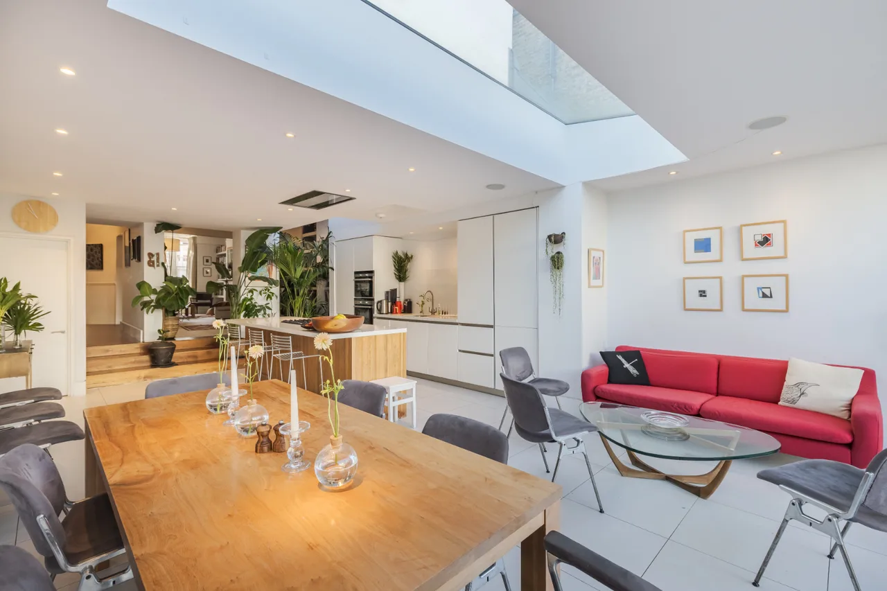 Modern Three Bedroom Villa in Putney, foto 5