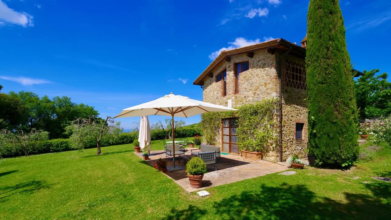 Garden View Two Bedroom Villa in Castelnuovo Berardenga, Foto 2