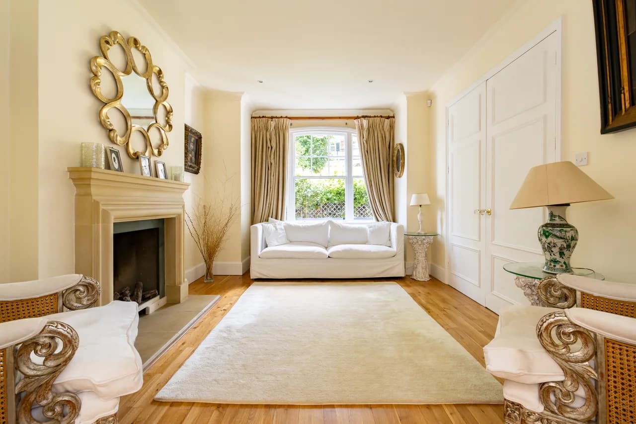 Spacious Family Five Bedroom Home in London, photo 2