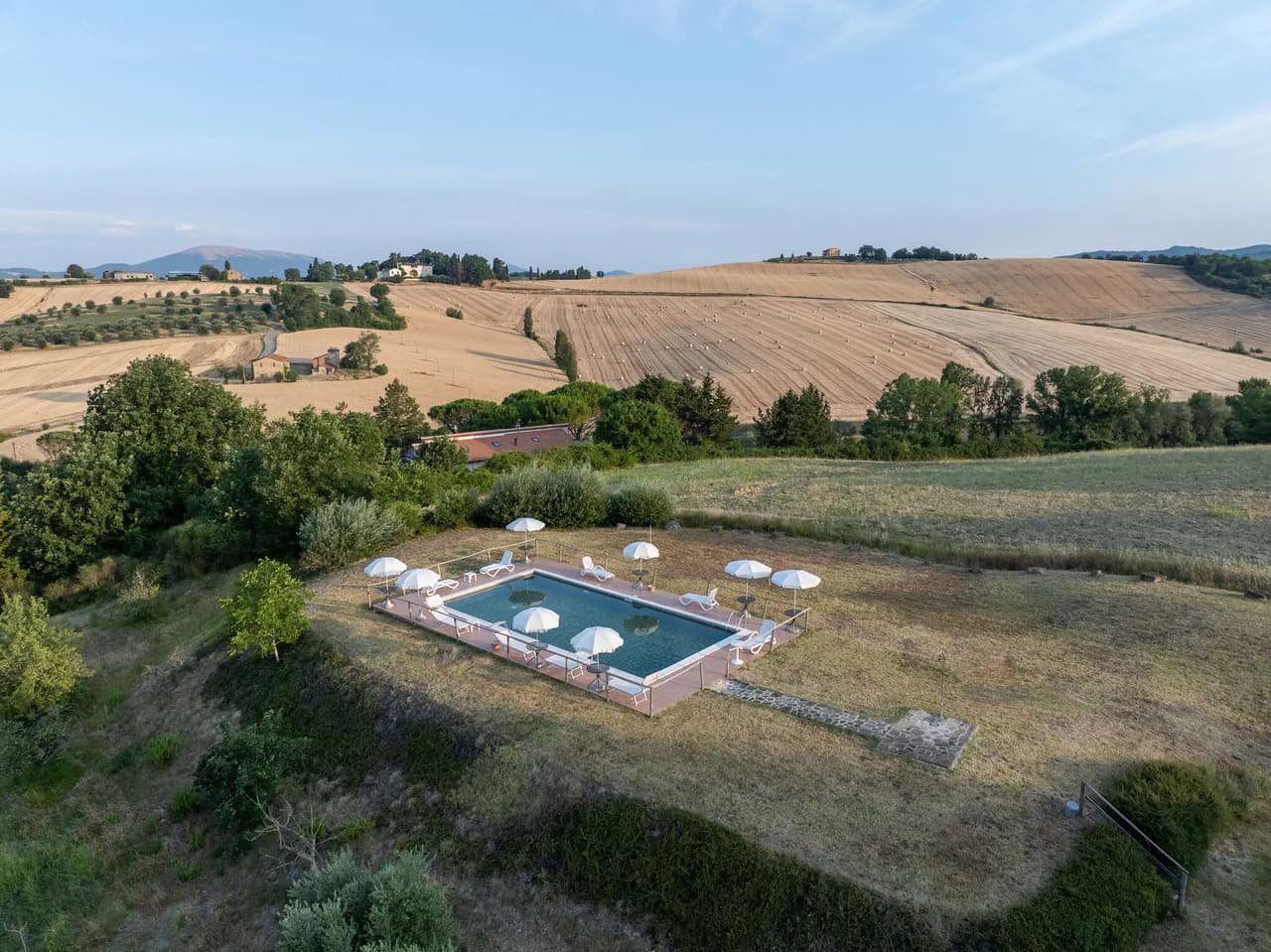 Panoramic View Pool Villa in Piccione, Umbria, Italy, Foto 3