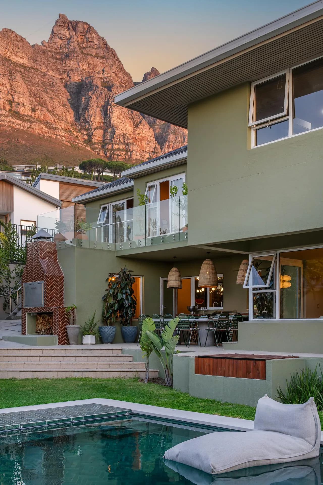 Luxury Villa with Gym in Camps Bay photo 5