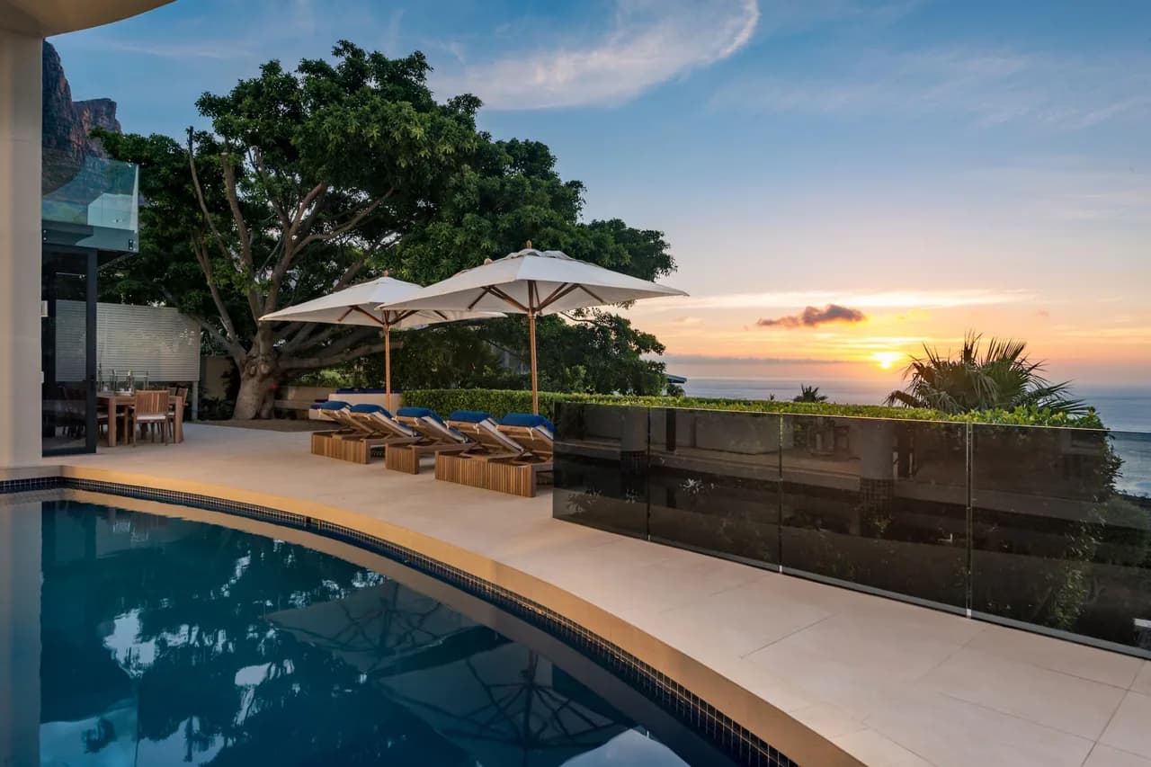 Luxury Villa with Gym in Camps Bay, Cape Town