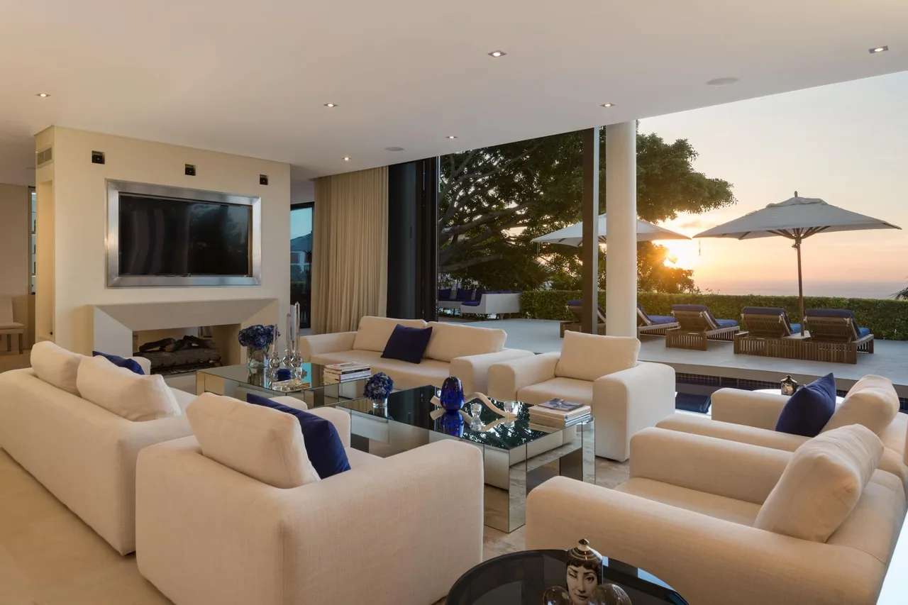 Luxury Villa with Gym in Camps Bay, Cape Town, Foto 2