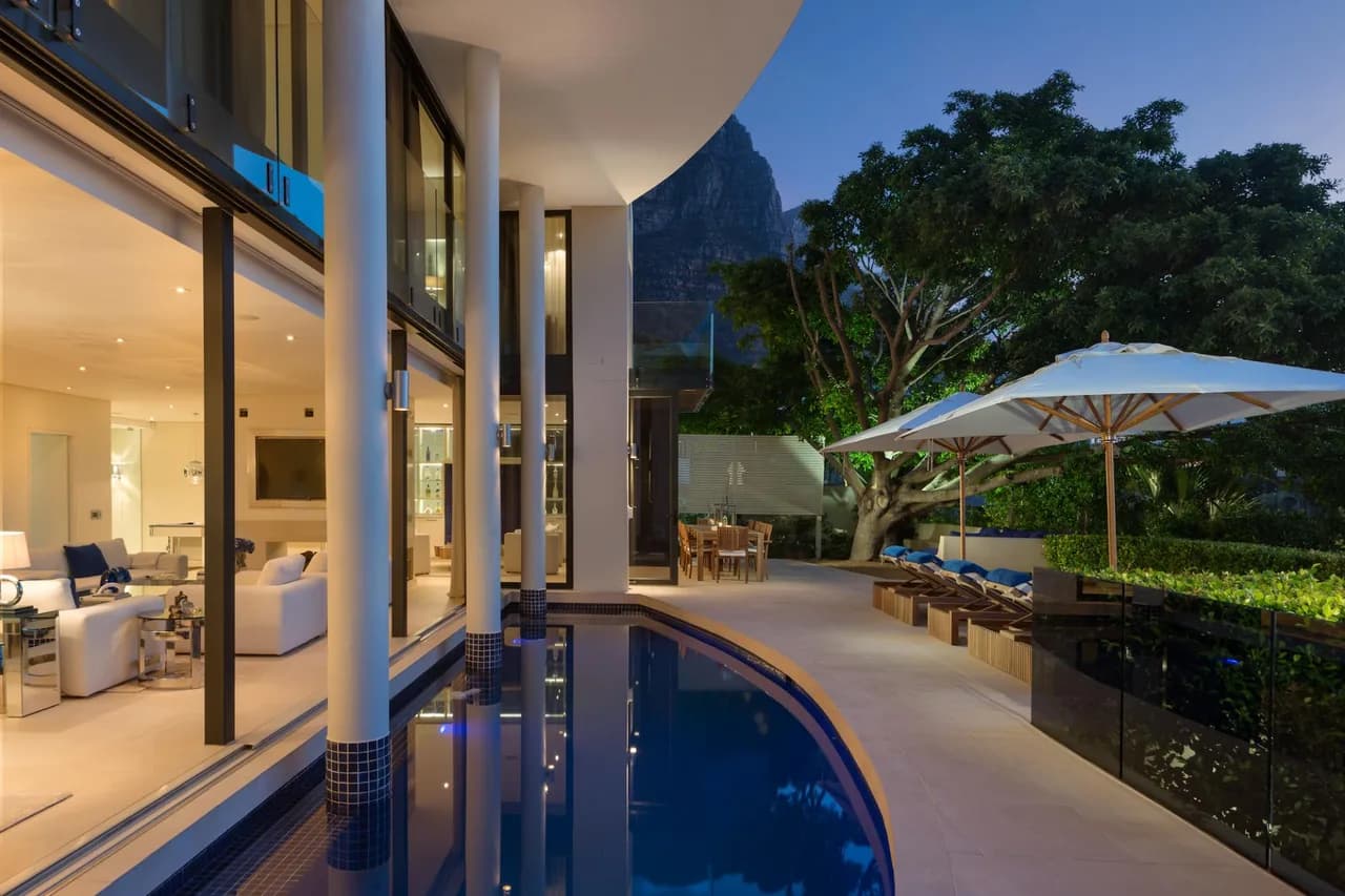 Luxury Villa with Gym in Camps Bay, Cape Town, Foto 3