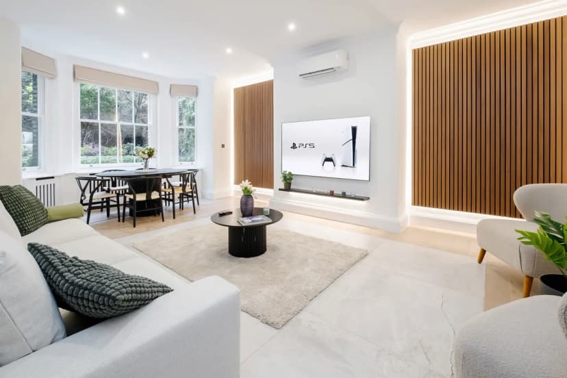 Stylish Two Bedroom Apartment in London