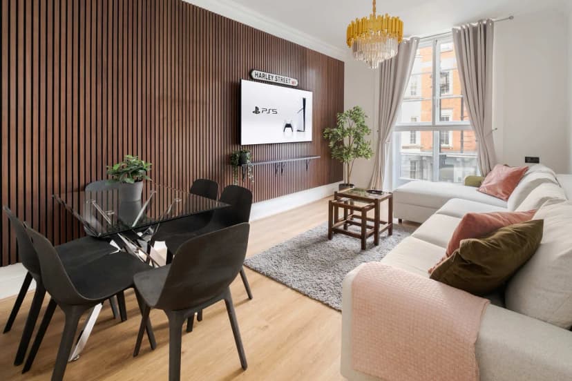 Chic Two Bedroom Apartment in London