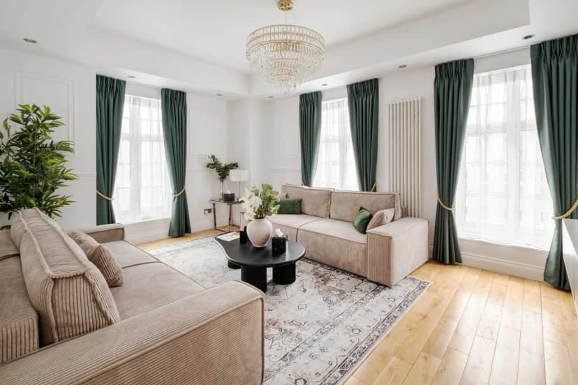 Charming Two Bedroom Apartment in Mayfair