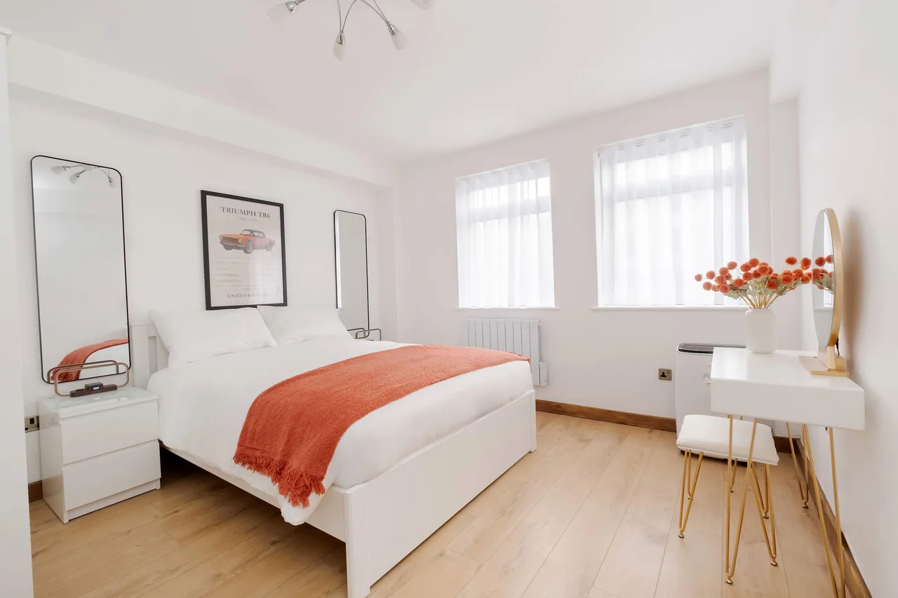 Central Three Bedroom Apartment in London, foto 4