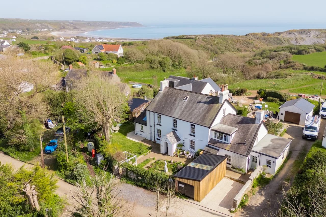 Charming Garden Retreat in Port Eynon photo 2