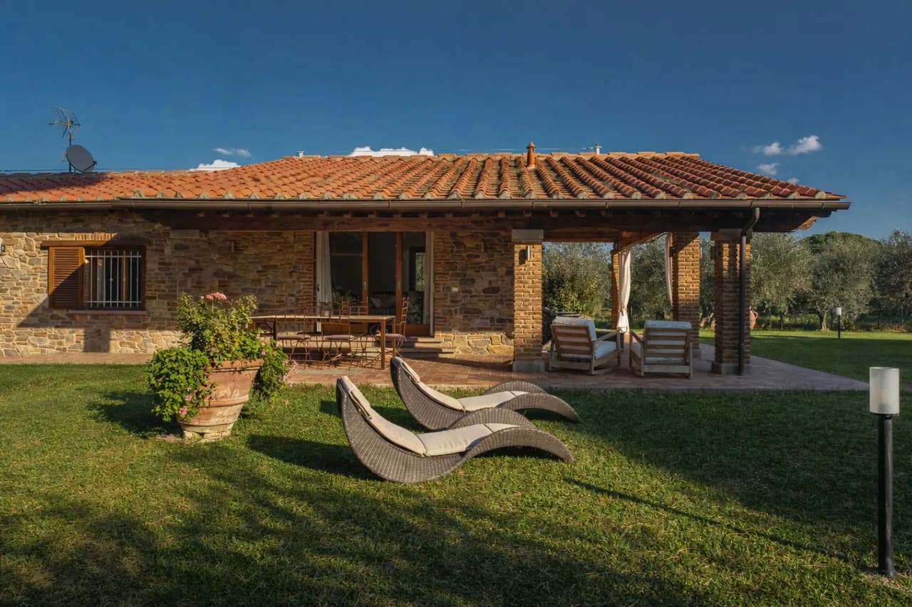 Charming Four Bedroom Villa in Tuscany photo 2