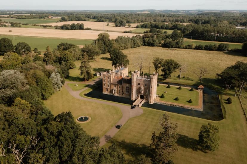 Historic Castle Retreat in Middleton Norfolk