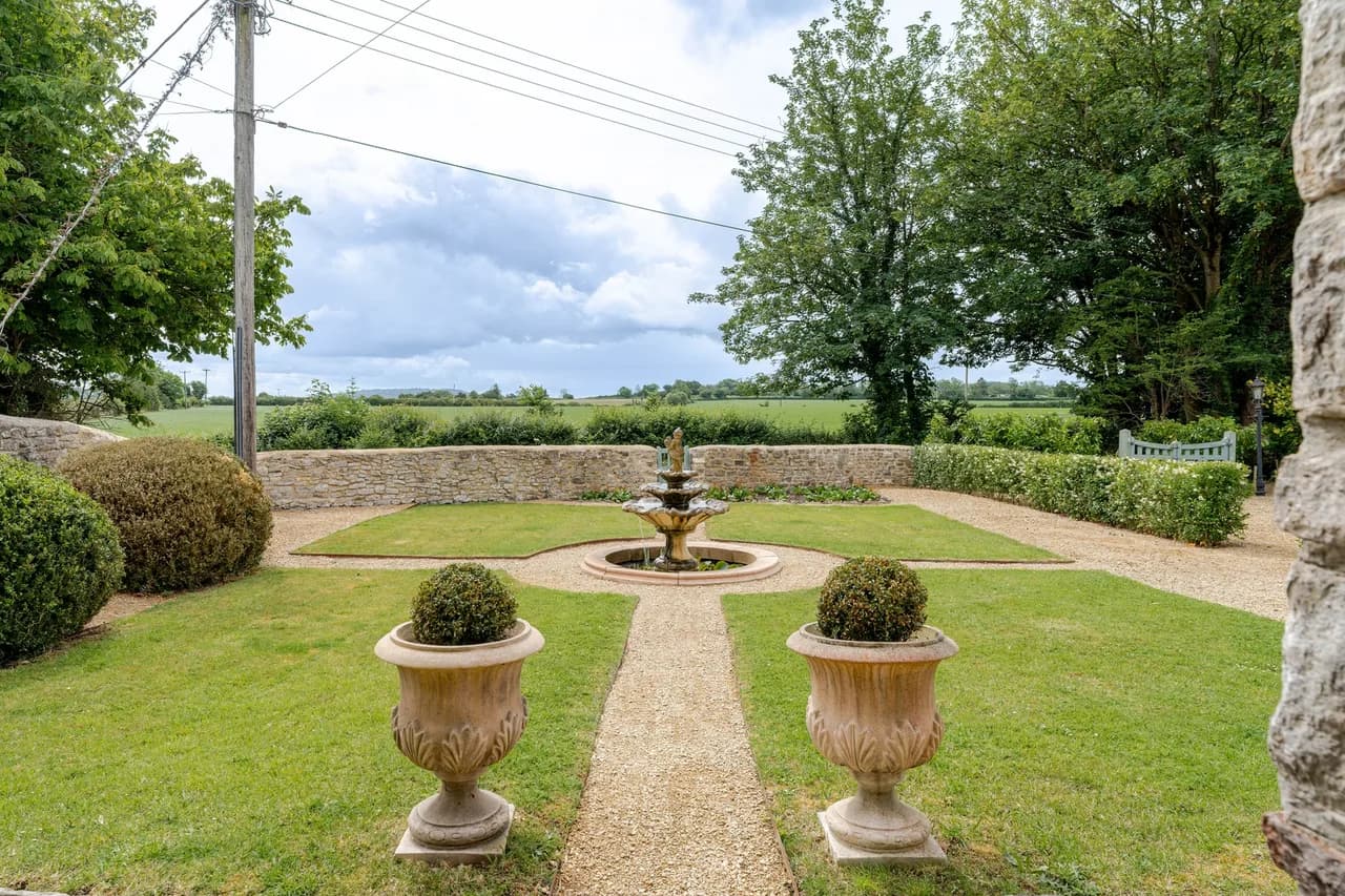 Charming Historic Farmhouse in Keynsham, Bristol, foto 2