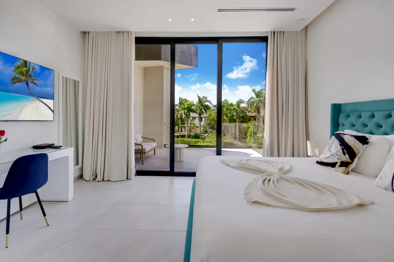Cap Cana Luxury | 6BR, Full Staff, Pool & Jacuzzi photo 2