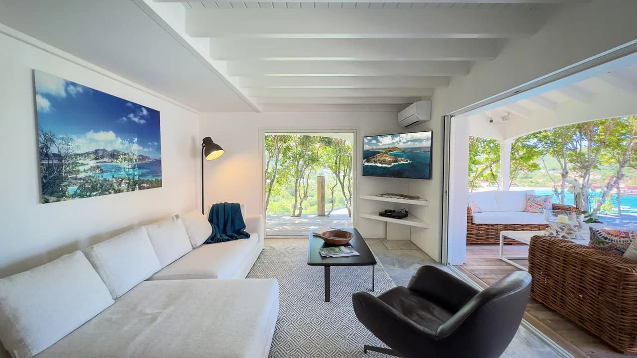 HILLSIDE HAVEN WITH BAY VIEWS AND PRIVATE POOL photo 4