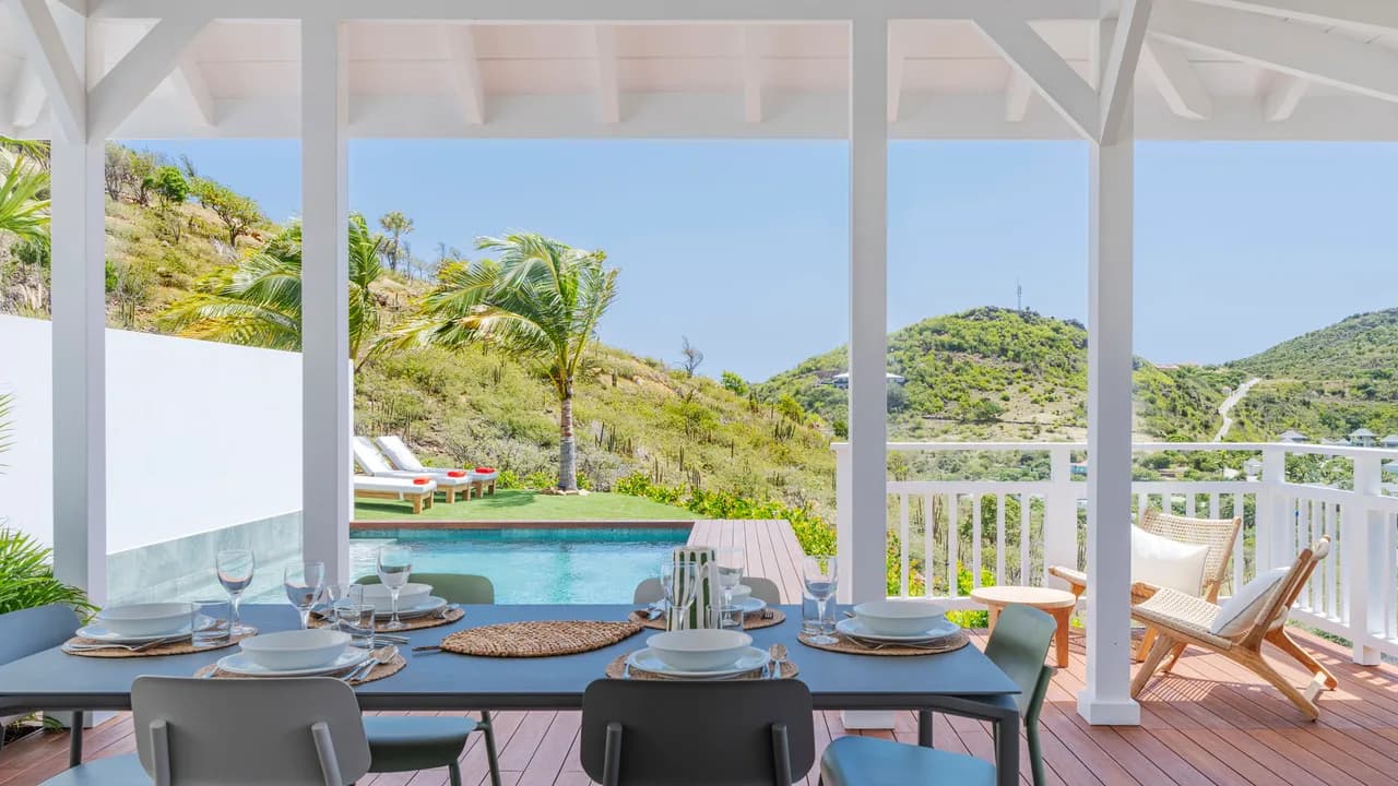 Two-br Villa With  Fantastic Views Of Toiny Bay photo 4