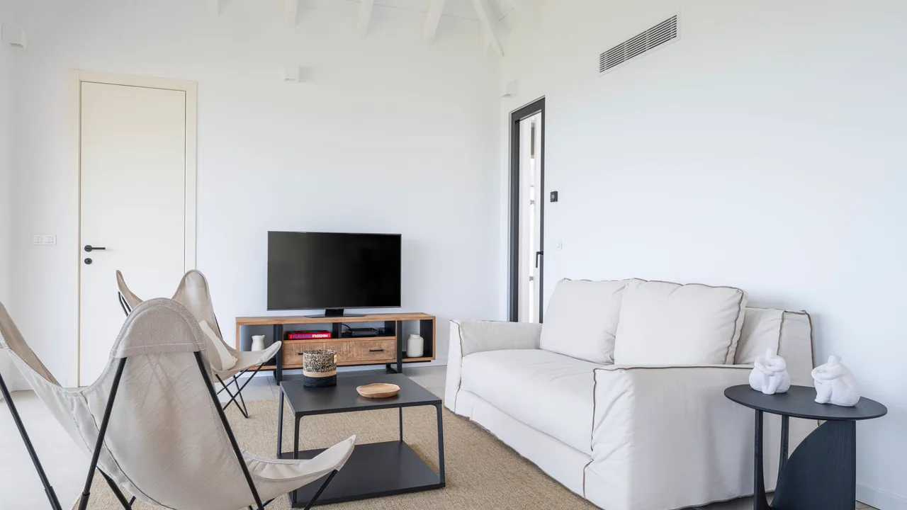 Two-br Villa With  Fantastic Views Of Toiny Bay photo 5