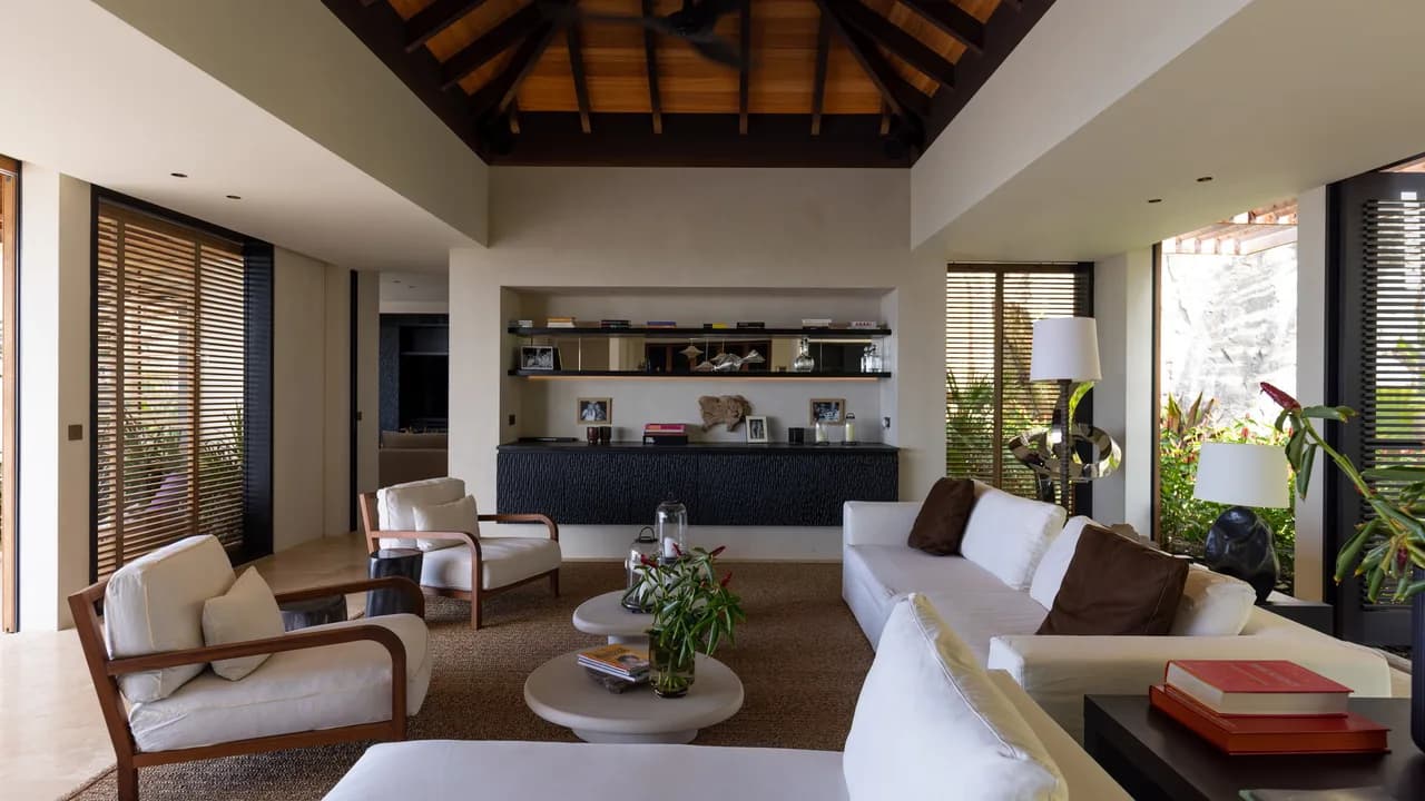 Exclusive Villa With Heated Infinity Pool photo 3