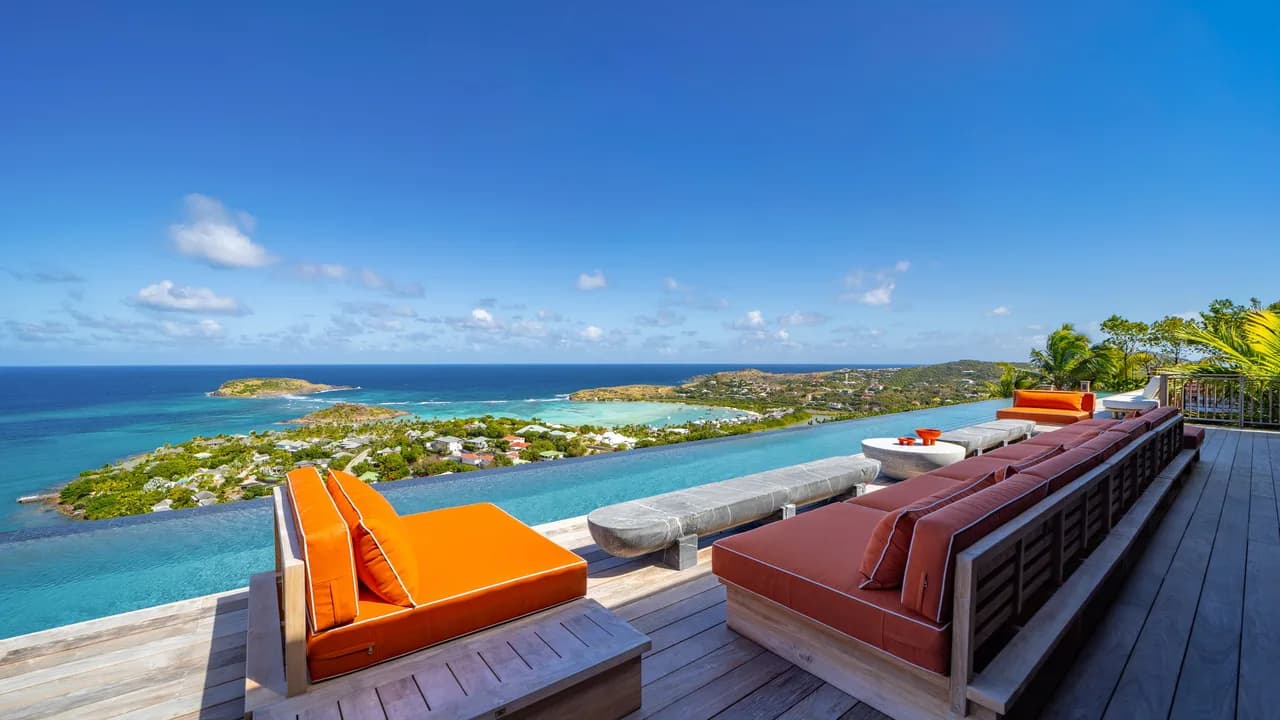 Luxurious Wine Cellar Villa in Marigot photo 2