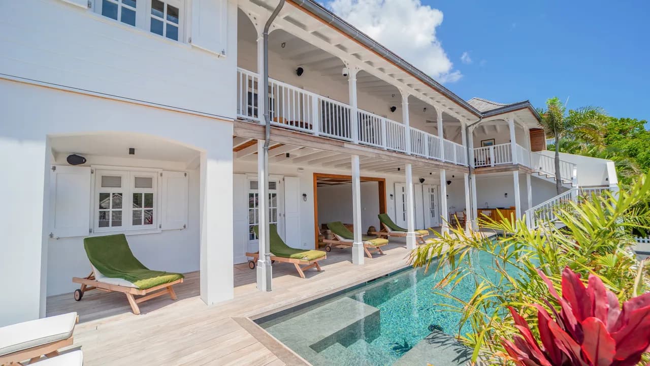 Lush Garden Villa With Poolside Lounging photo 3