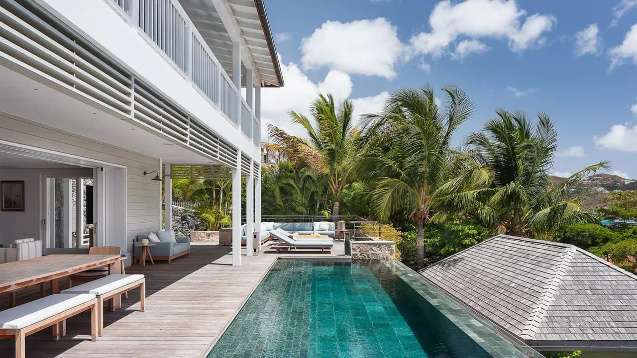 Elegant Caribbean Retreat With Stunning Views photo 2