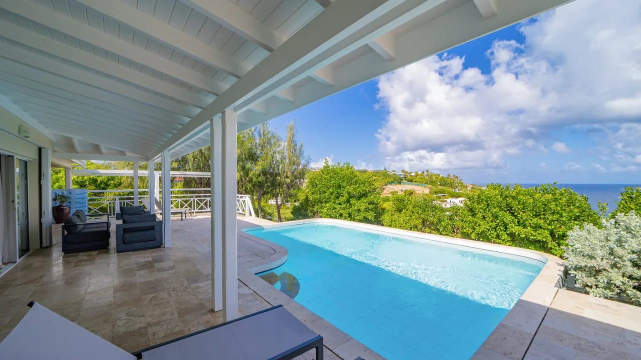 Montjean Oceanview Tropical Hideaway photo 3
