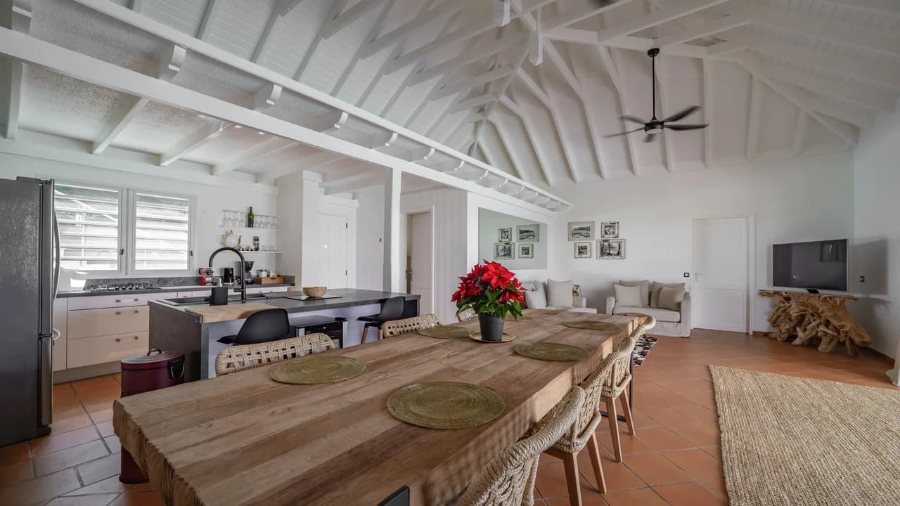 Montjean Oceanview Tropical Hideaway photo 5