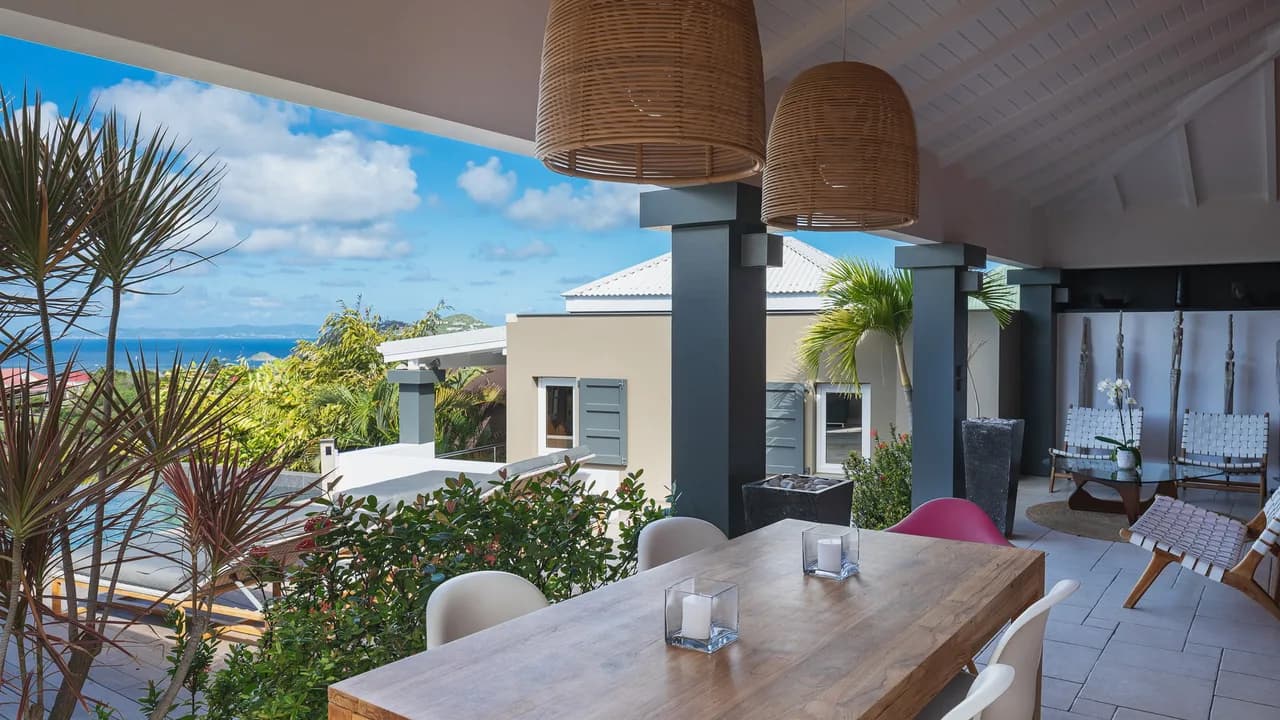 Scenic Hilltop Villa With Sunset Terrace photo 5