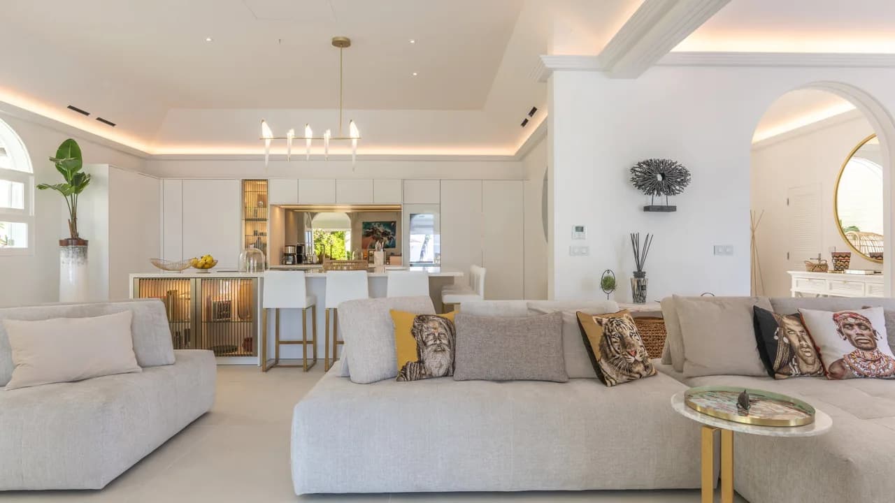 Luxurious Wine Cellar Villa in Petite Saline photo 4
