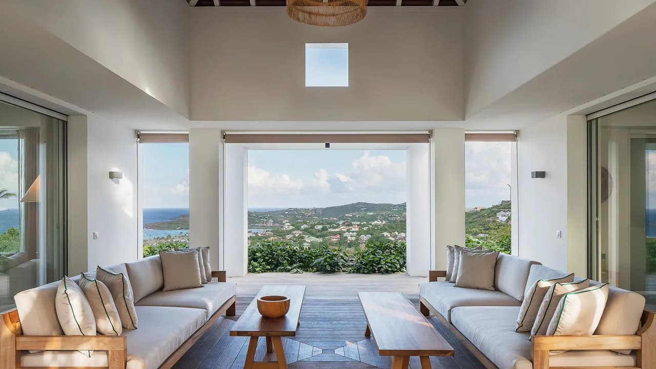 Ideally located Prestigious Villa photo 4