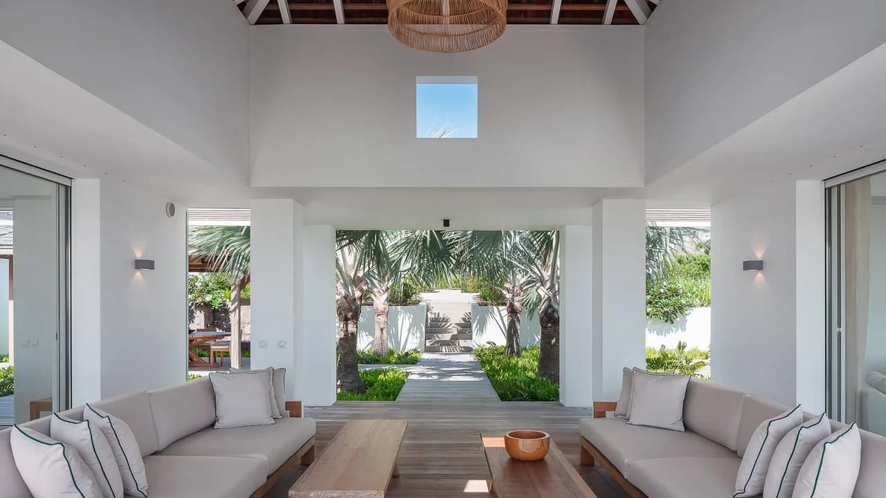 Ideally located Prestigious Villa photo 5