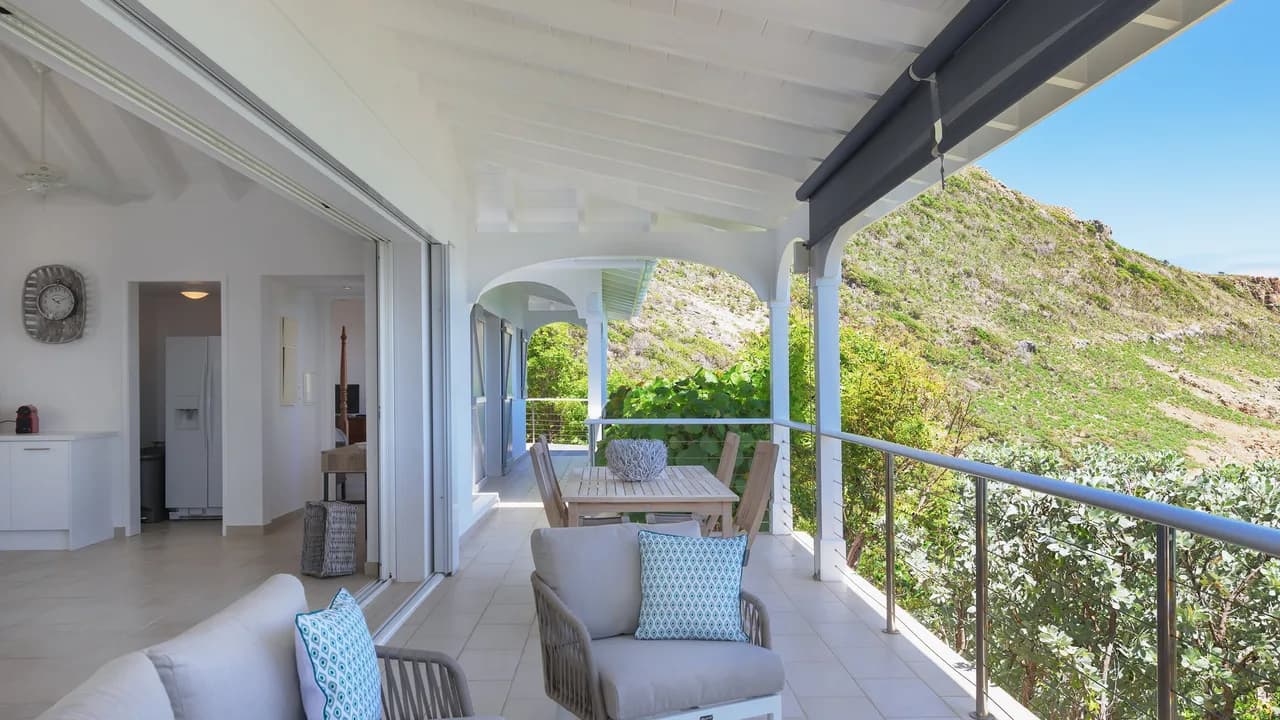 Villa Located in a Secluded Residential Area, Foto 4
