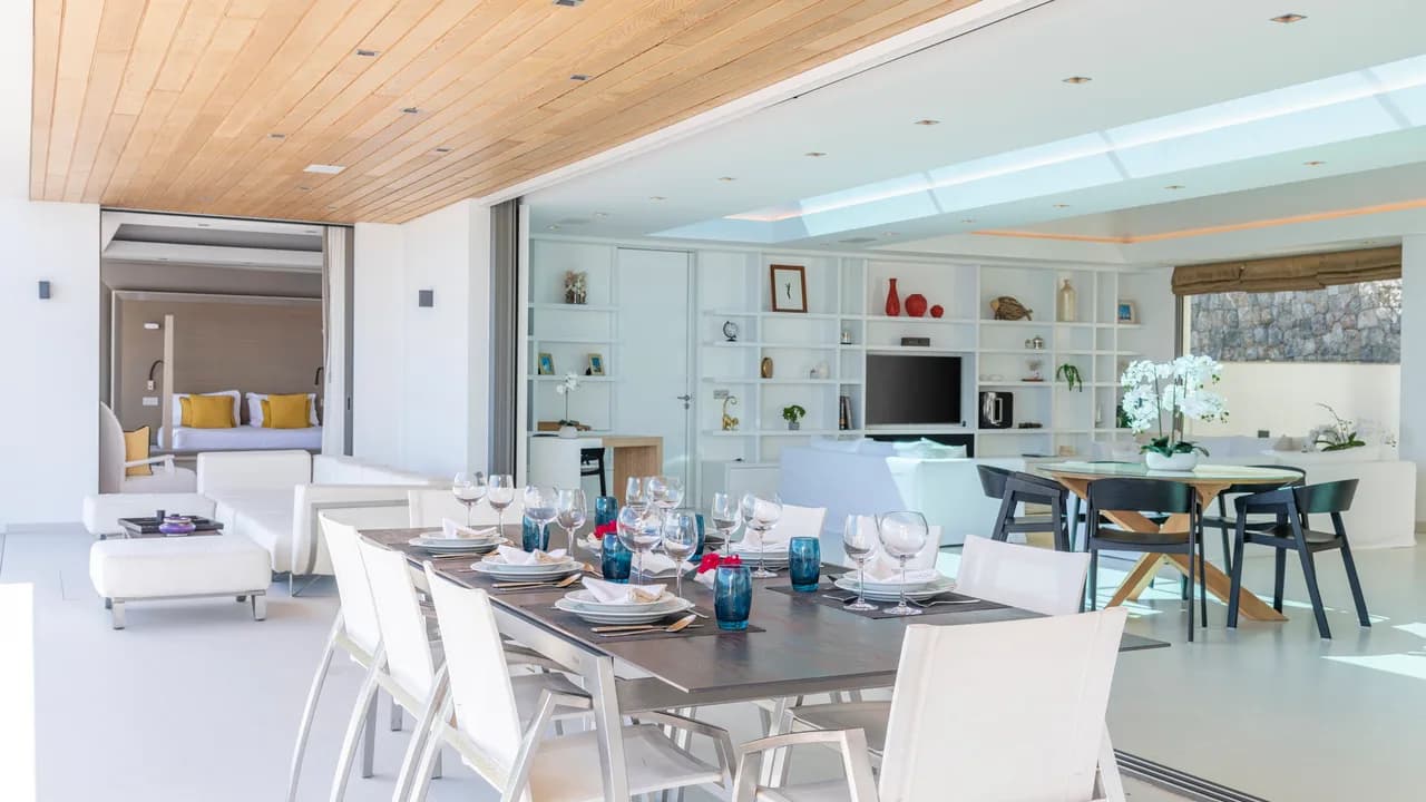Luxurious Family Villa with A/C in Lurin photo 5