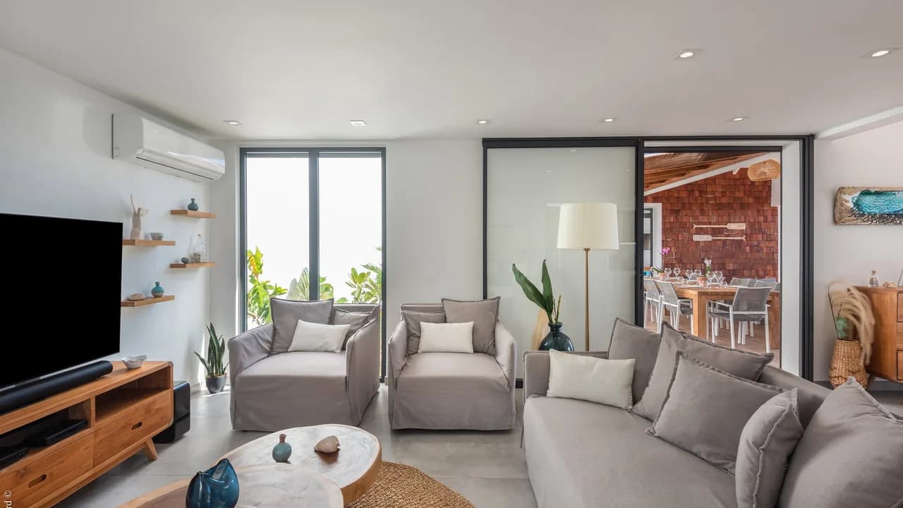 Contemporary Family Villa with Garden in Colombier photo 5