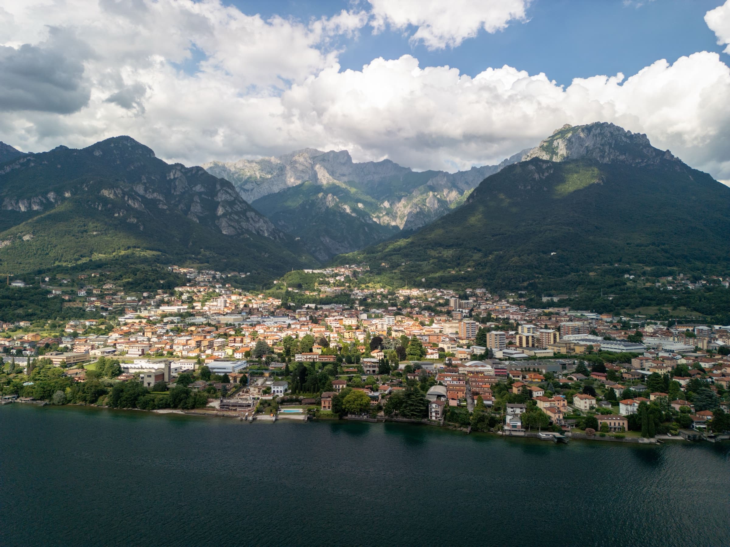 Luxury villas in Italian Lakes