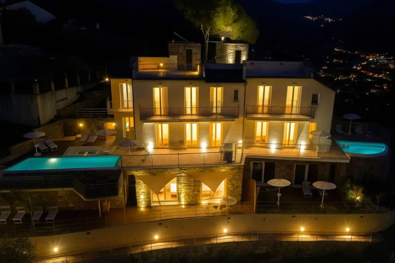 Luxury Villas to Rent in Italian Riviera