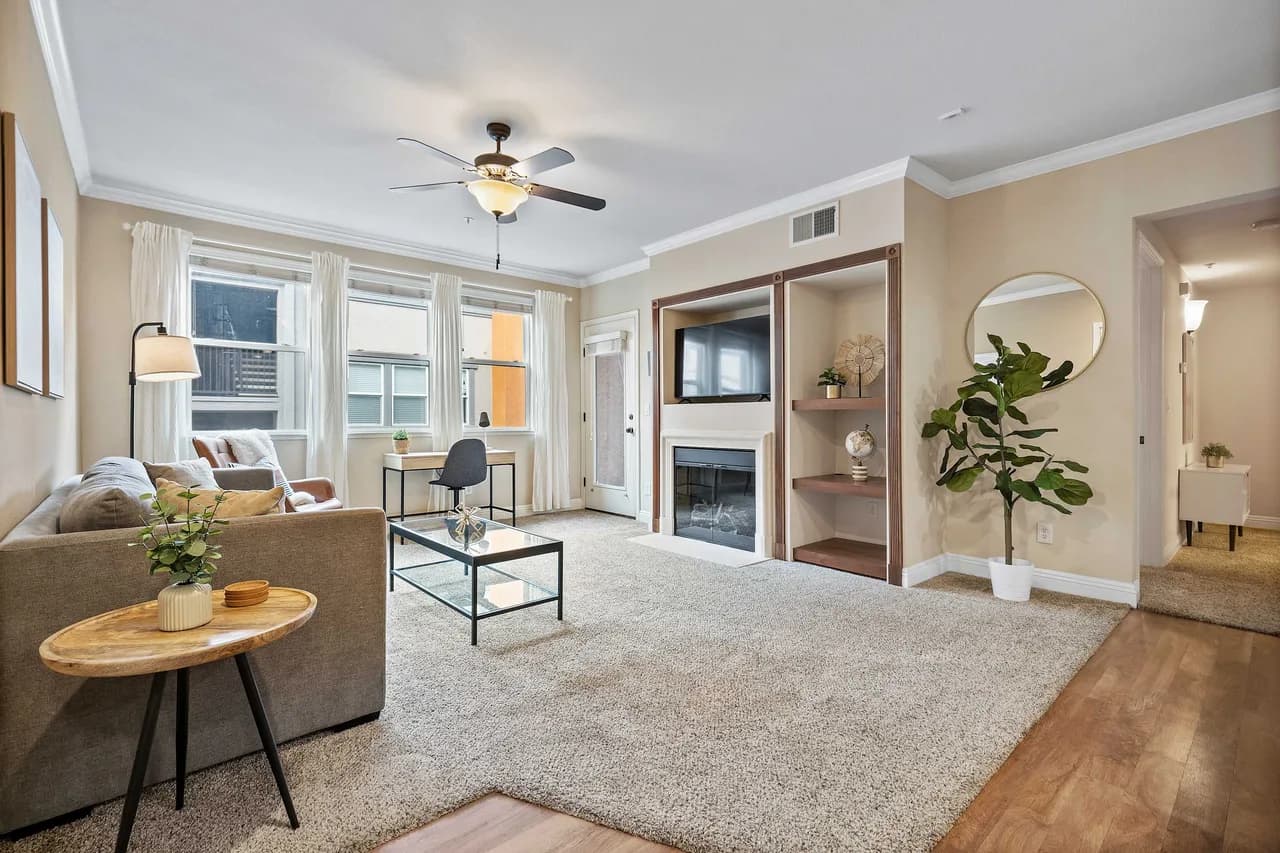 Modern Apartment with Pool in South Reno