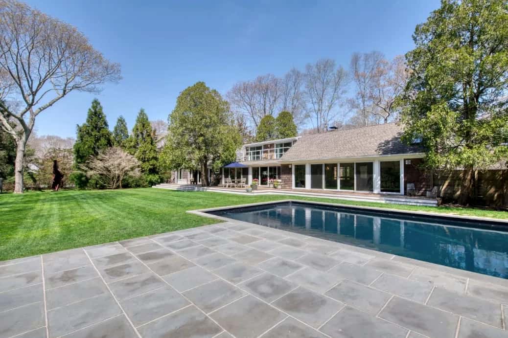Expansive Pool House in East Hamptons