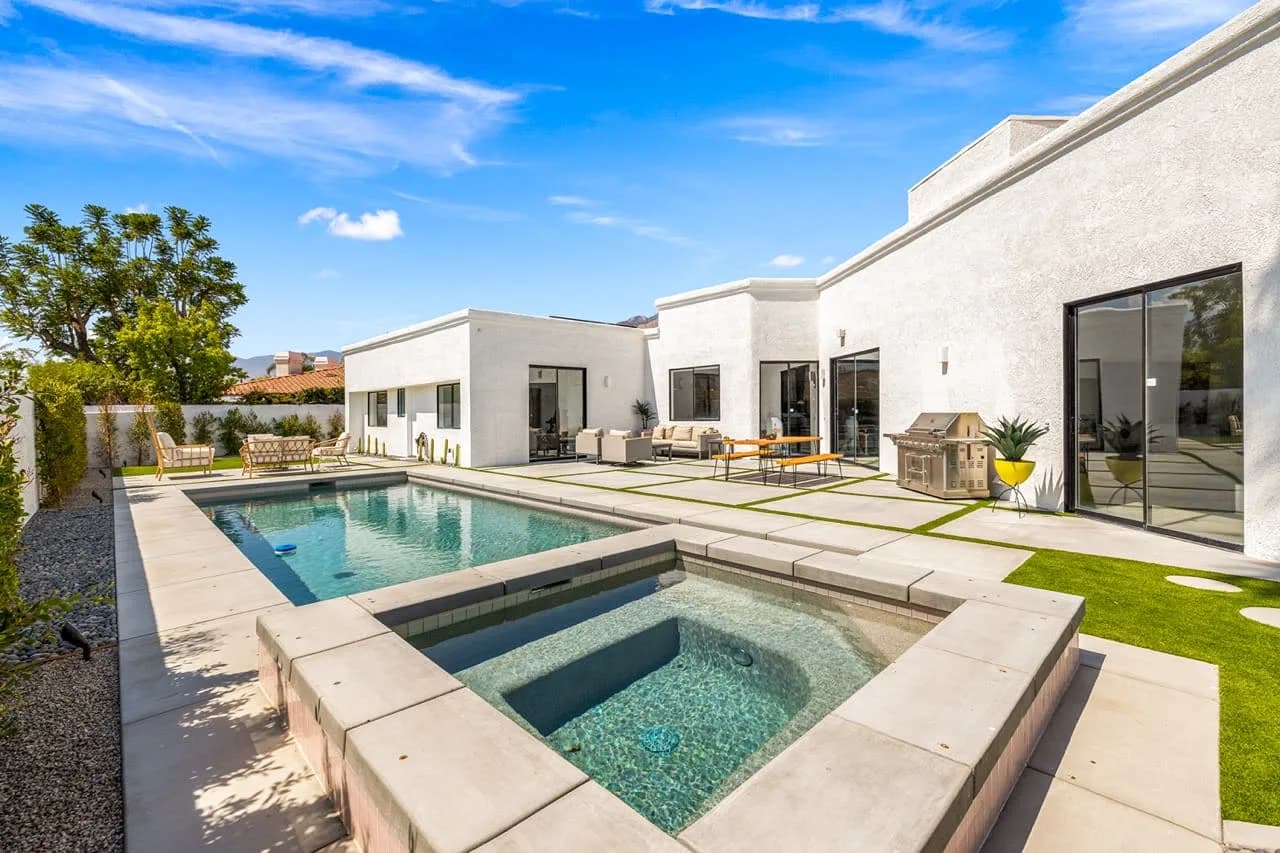 Beach View House with Pool in Palm Springs