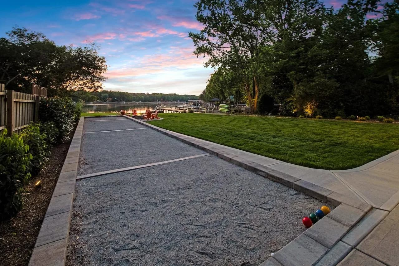 Luxury Game Room Vacation Home in Mooresville