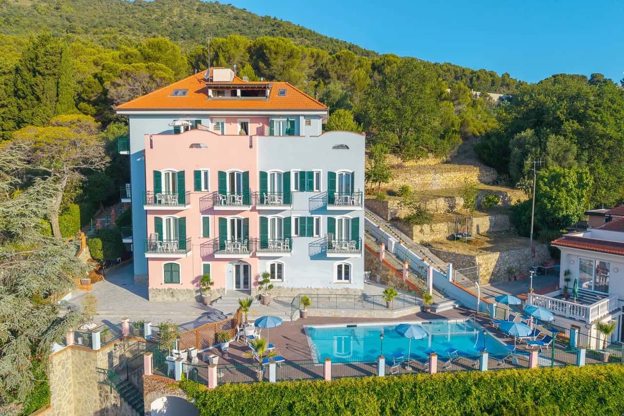 Seaview Pool Retreat - T12