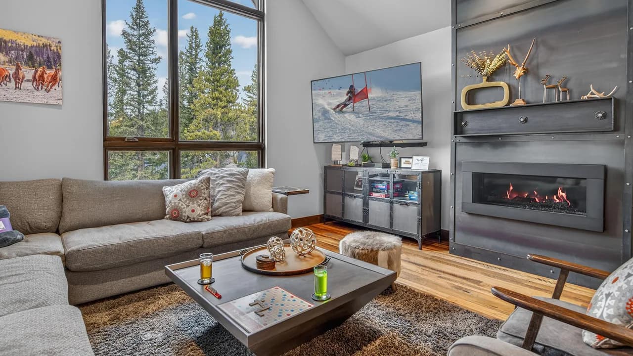Riverfront Vacation Home in Breckenridge