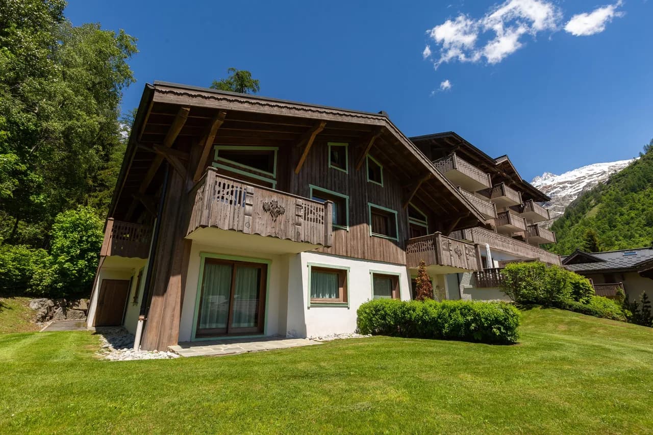 Apt BecD4 Chalet-Stil mit Parkplatz für 8