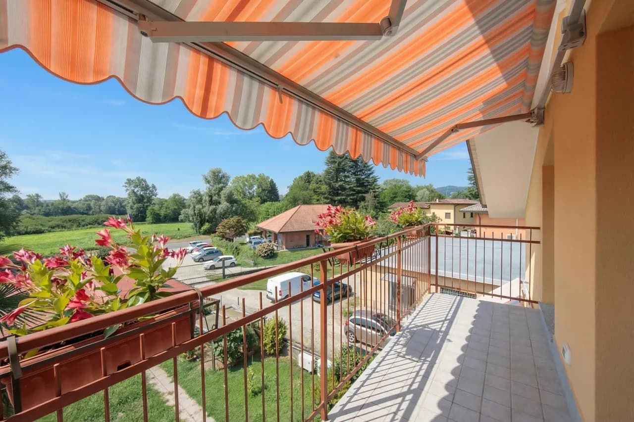 Silver Lake lake shore with Balcony&Air-Co