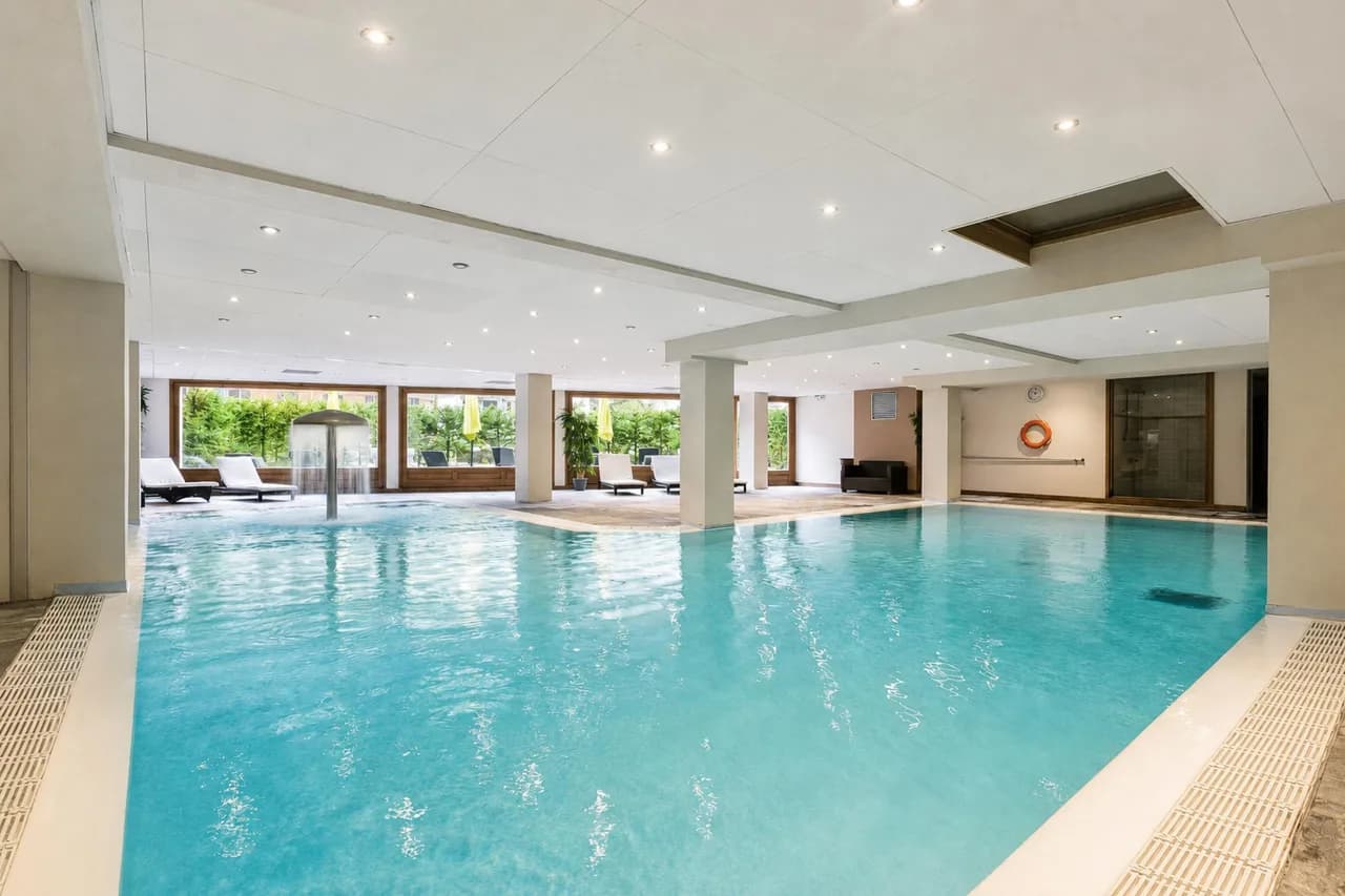 V Balme 11: Beside Ski Lift; Pool, Sauna & Gym