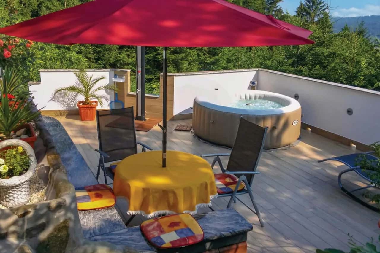 Forest Retreat Bonidesa - Terrace & Jacuzzi