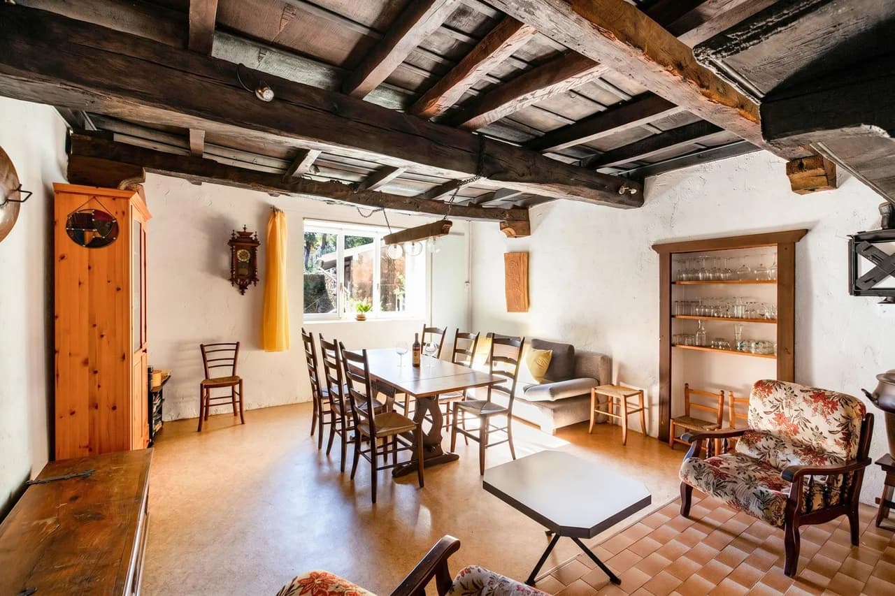 Lakeside Modern Apartment in Caslano, Ticino