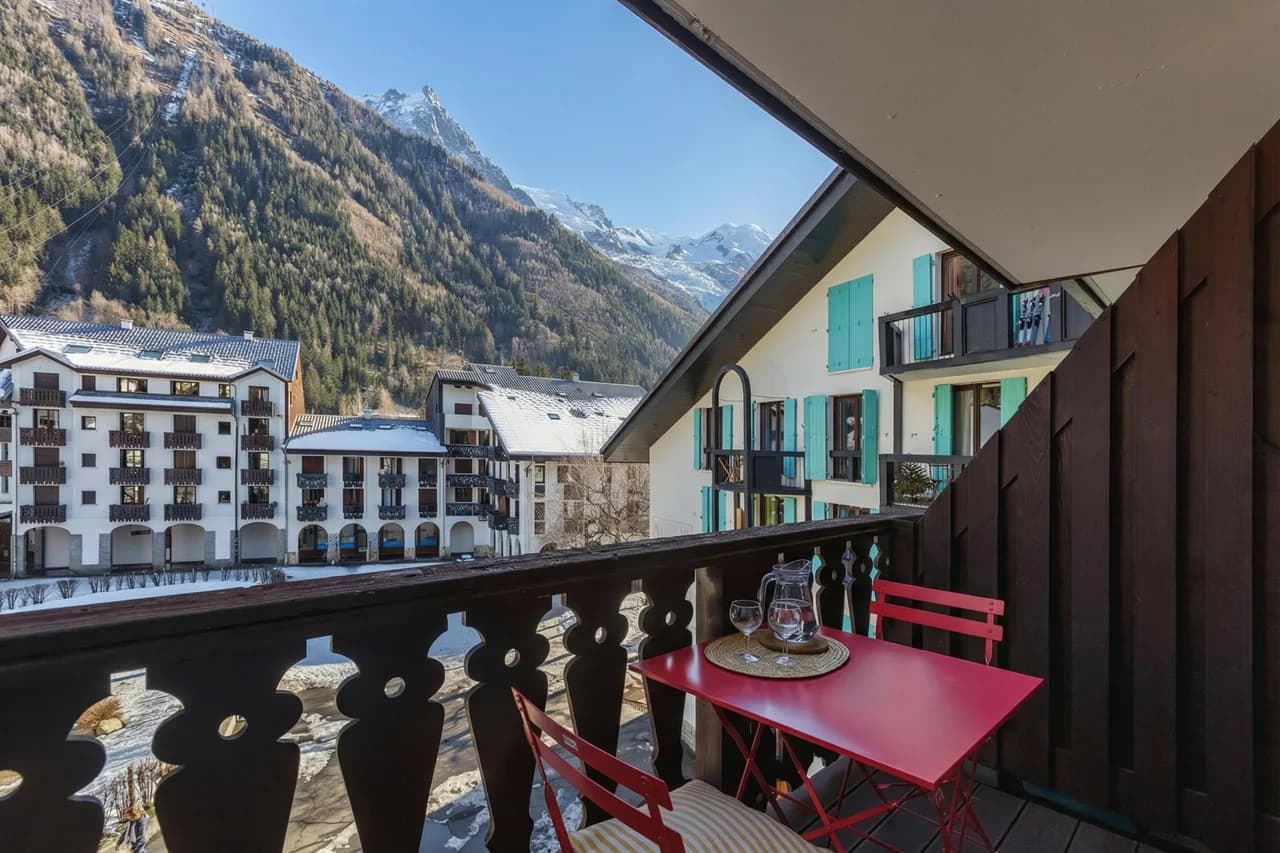 Cham Sud Forclaz304 w/ Alps-View Balcony for 3
