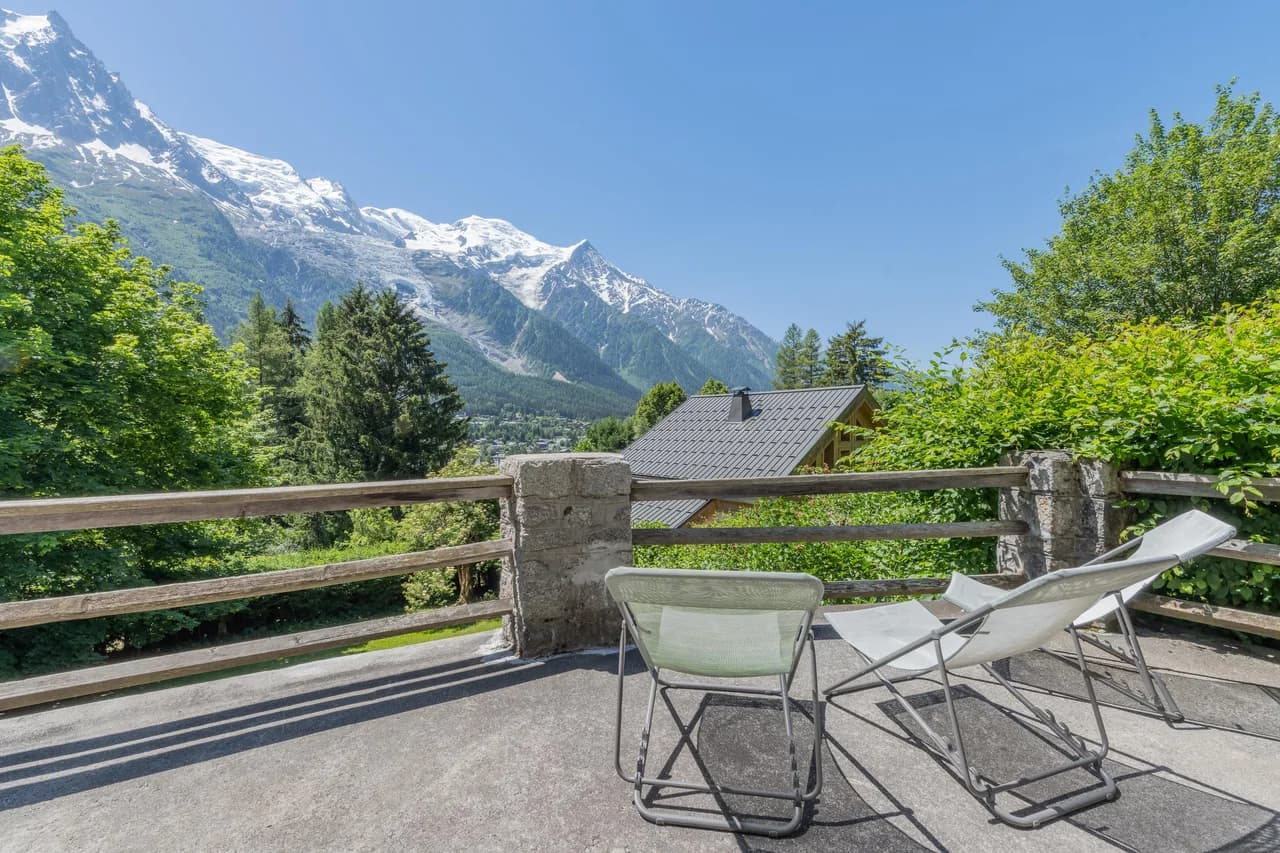 Grand Chalet des Moussoux 6BR: Terrace, Garden, Views, Sleeps 10