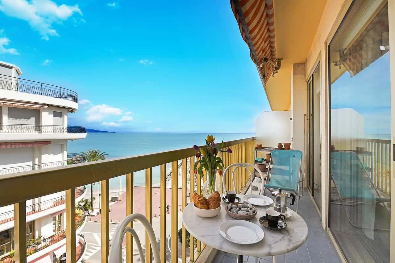 Residence Cap 35 with Sea View Balcony
